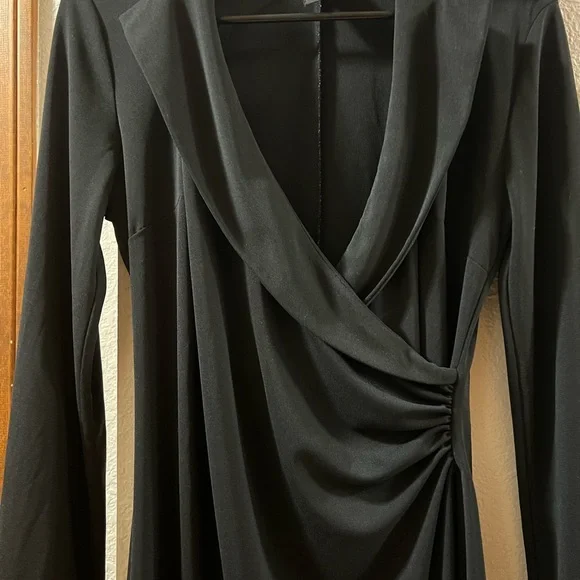 Express dress - Picture 4 of 4